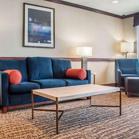 Quality Inn Near Walden Galleria Mall Cheektowaga Exterior foto