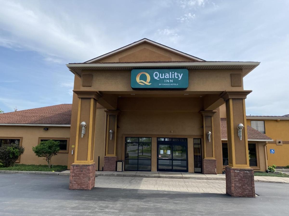 Quality Inn Near Walden Galleria Mall Cheektowaga Exterior foto