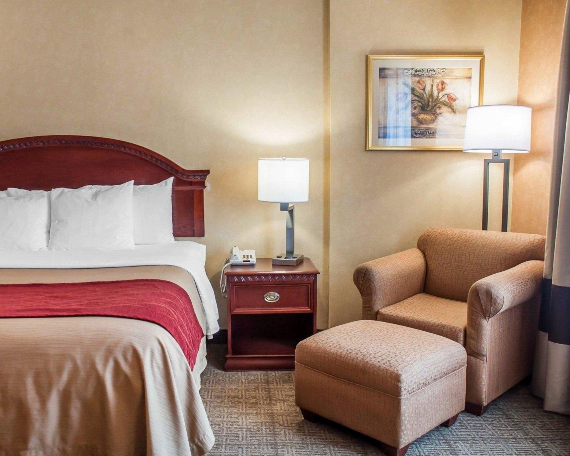 Quality Inn Near Walden Galleria Mall Cheektowaga Exterior foto