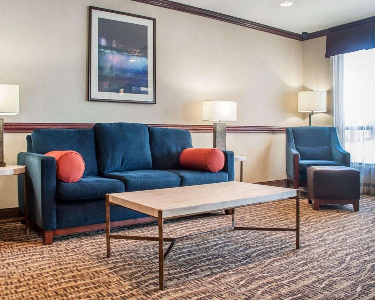 Quality Inn Near Walden Galleria Mall Cheektowaga Exterior foto