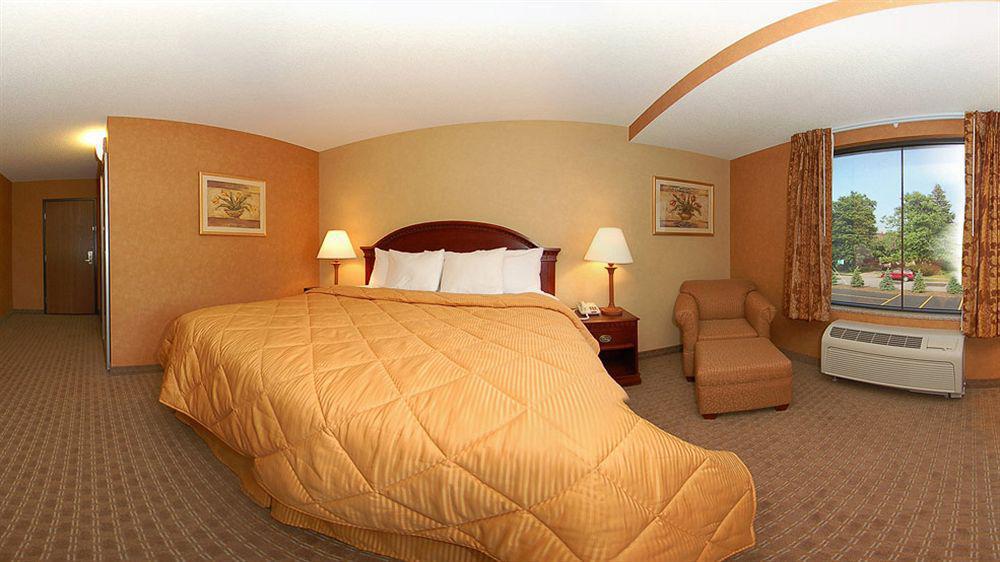 Quality Inn Near Walden Galleria Mall Cheektowaga Exterior foto